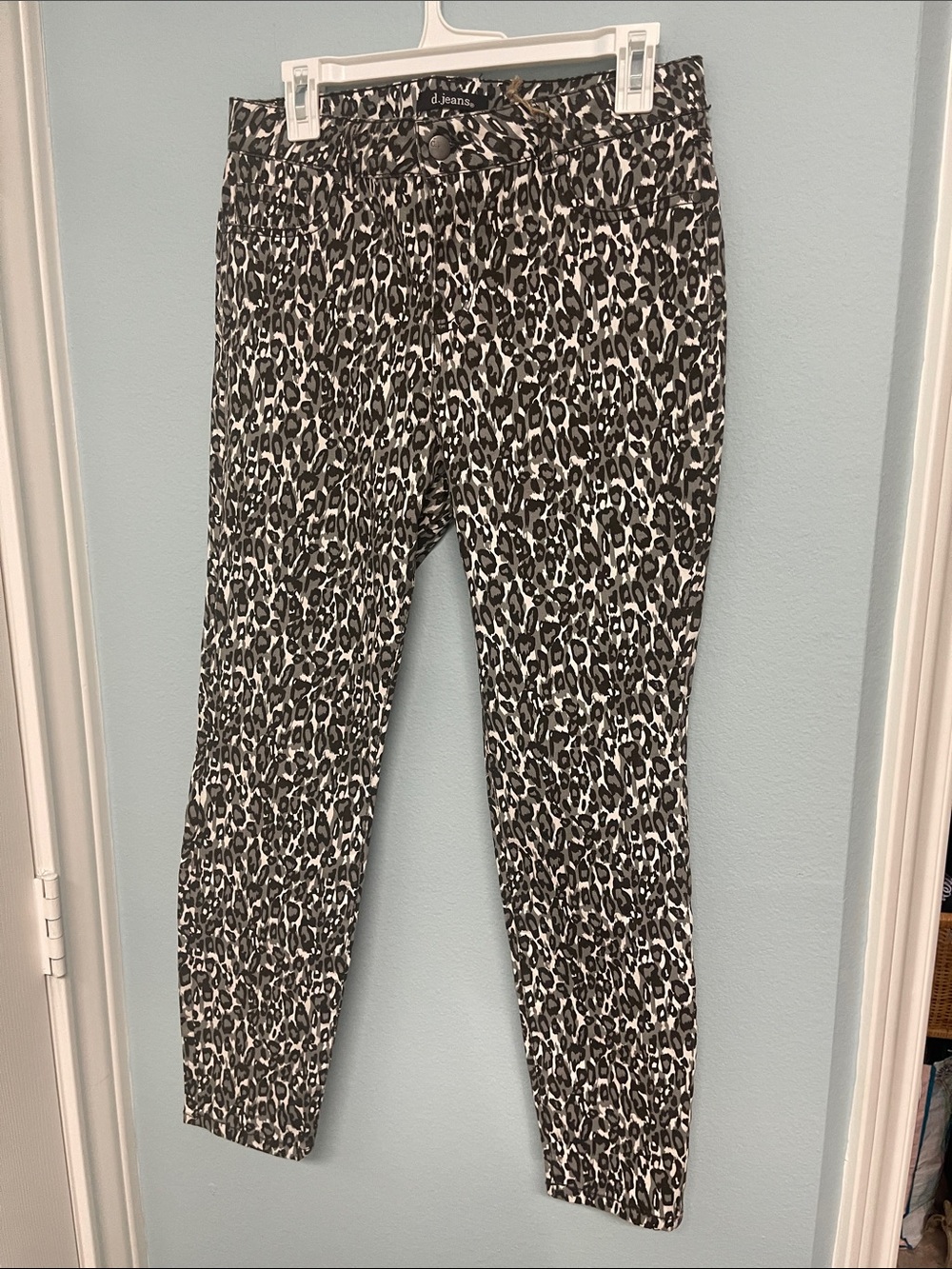 d. jeans Black & White Leopard Print stretch jeans